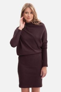 Bawełniana ołówkowa sukienka z dzianiny zbluzowana c.brąz. Sukienki Bewear, na co dzień, l, bez wzorów, z bawełny, bez kołnierzyka, bez ramiączek, dopasowane. Za 239,00 zł.