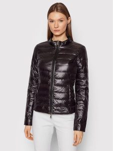 Patrizia Pepe Kurtka puchowa CO0178/A503-K103 Czarny Regular Fit. Czarne kurtki Patrizia Pepe, bez wzorów, z puchu, bez kaptura. Za 579,99 zł.