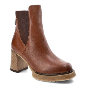 Brązowe Botki Lemar Ocieplane Skórzane Buty Na Obcasie. Brązowe botki Lemar, na jesień, bez wzorów, ze skóry, bez obcasa, na obcasie, bez zapięcia. Za 339,00 zł.