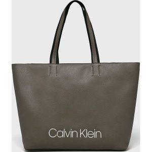Calvin Klein - Torebka. Torebki klasyczne marki Calvin Klein. W wyprzedaży za 449,90 zł.