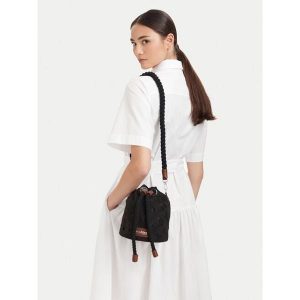Torebka Max Mara. Czarne torebki klasyczne Max Mara, bez wzorów, bez dodatków. Za 517,99 zł.
