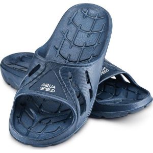 Klapki basenowe Aqua Speed Alabama. Czarne klapki Aqua-Speed, bez wzorów, bez obcasa. Za 59,99 zł.