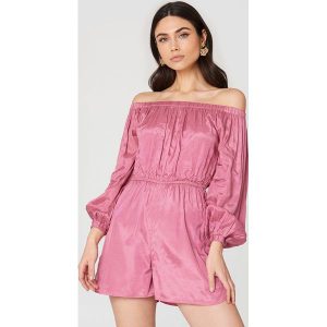 NA-KD Boho Kombinezon z odkrytymi ramionami - Pink. Kombinezony marki NA-KD Boho. W wyprzedaży za 27,88 zł.