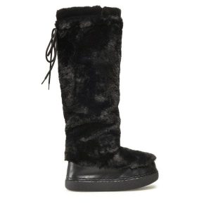 Kozaki Jenny Fairy. Czarne kozaki Jenny Fairy, bez wzorów, bez obcasa, na płaskiej podeszwie, bez zapięcia. Za 249,99 zł.