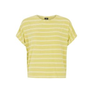 Koszulka damska Protest Adalia. Zielone koszulki sportowe Protest, bez wzorów, bez ramiączek. Za 190,00 zł.