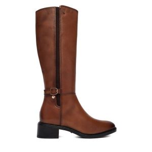 Kozaki MEXX. Brązowe kozaki Mexx, bez wzorów, bez obcasa, na płaskiej podeszwie, bez zapięcia. Za 599,99 zł.