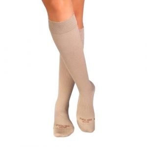 Skarpety uciskowe o długości 3/4 wykonane z beżowej bawełny merceryzowanej. Brązowe skarpetki OEM, bez wzorów, z bawełny. W wyprzedaży za 85,02 zł.