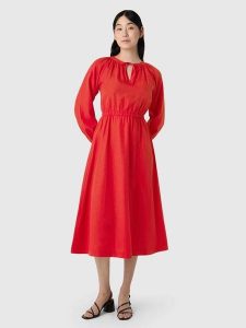 Les Lunes Sukienka "Maarley" w kolorze czerwonym rozmiar: XXL. Czerwone sukienki Les Lunes, xxl, bez wzorów, bez kołnierzyka, bez ramiączek, midi, rozkloszowane. Za 252,99 zł.