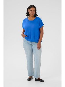 KAFFE curve Bluzka w kolorze niebieskim rozmiar: 52. Niebieskie bluzki KAFFE curve, bez wzorów, z wiskozy, bez kołnierzyka, bez ramiączek. Za 43,99 zł.