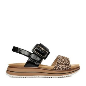 Sandały Remonte. Czarne sandały Remonte, bez wzorów, bez obcasa, na płaskiej podeszwie, bez zapięcia. Za 379,99 zł.