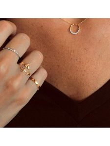 OR Carats Złoty pierścionek z diamentem rozmiar: 60. Szare pierścionki OR Carats, z diamentem, złote. Za 478,99 zł.