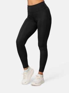 KARI TRAA Legginsy sportowe "Ava" w kolorze czarnym rozmiar: M. Czarne legginsy Kari Traa, m, bez wzorów, z podwyższonym stanem, outdoorowe. Za 139,95 zł.