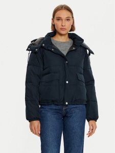 Lee Kurtka puchowa 112355162 Czarny Relaxed Fit. Czarne kurtki Lee, s, bez wzorów, z puchu, bez kaptura. Za 299,00 zł.