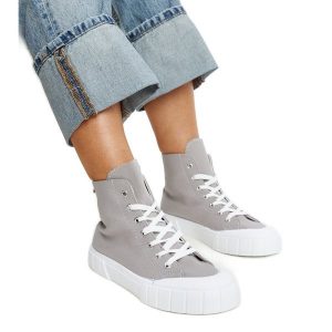 Szare wysokie trampki Vinka. Szare trampki bez wzorów, bez zapięcia. Za 81,83 zł.
