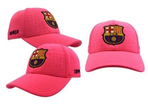 Czapka z daszkiem FC Barcelona - oficjalna licencjonowana. Czerwone czapki FC BARCELONA, bez wzorów, z bawełny. Za 99,00 zł.