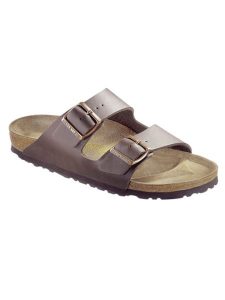 Birkenstock Klapki "Arizona" w kolorze ciemnobrązowym rozmiar: 46. Brązowe klapki Birkenstock, bez wzorów, z otwartym noskiem, bez obcasa. Za 333,81 zł.