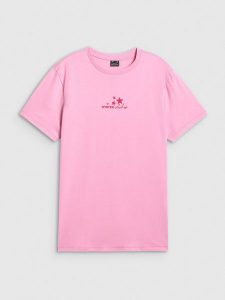 4F T-shirt oversize z nadrukiem damski - różowy XS. Czerwone t-shirty 4f, xs, bez wzorów, z dzianiny, bez kołnierzyka, bez ramiączek. Za 79,99 zł.