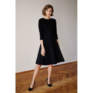 Sukienka Ofelia czarna XXS czarny. Sukienki marki Marie Zélie. W wyprzedaży za 148,50 zł.