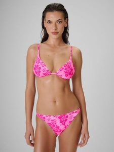 4F Góra od bikini damska - różowa L. Czerwone bikini 4f, bez wzorów, z dzianiny. Za 59,99 zł.