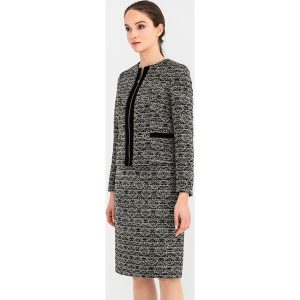 Spódnica w kolorze szarym. Spódnice marki Far Far Fashion. W wyprzedaży za 79,95 zł.