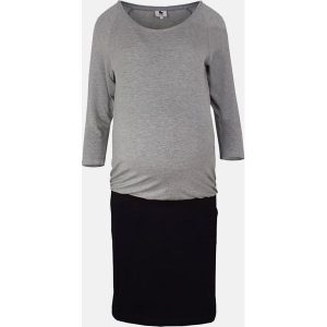 Sukienka w kolorze szaro-czarnym do karmienia. Czarne sukienki marki Cool Mama, z okrągłym kołnierzem. W wyprzedaży za 109,95 zł.