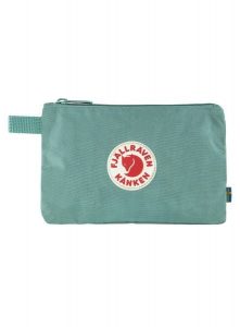Saszetka Fjallraven Kanken Gear Pocket - frost green. Zielone nerki i saszetki Fjällräven, bez wzorów, z tkaniny. Za 91,29 zł.