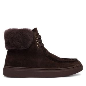 Śniegowce BOSS. Brązowe buty zimowe Boss, bez obcasa, bez zapięcia. Za 999,99 zł.