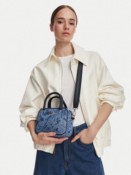 Adidas Torebka Adidas Originals X Liberty London Square Bag KS6941 Niebieski. Niebieskie kuferki ADIDAS, bez wzorów, bez dodatków. Za 239,99 zł.