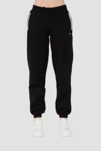 GUESS Czarne damskie spodnie dresowe Kiara Pant, Rozmiar S. Czarne spodnie dresowe Guess, s, z aplikacjami, z dresówki. W wyprzedaży za 314,99 zł.