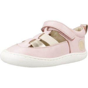 Sandały GIOSEPPO ODELL Rose. Czerwone sandały Gioseppo, bez wzorów, ze skóry, bez obcasa, bez zapięcia. Za 203,99 zł.
