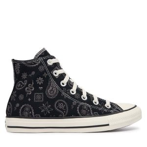 Trampki Converse. Czarne trampki Converse, bez wzorów, bez zapięcia. Za 379,99 zł.