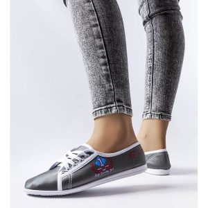 Szare tenisówki damskie Woodstock. Szare trampki bez wzorów, bez zapięcia. Za 61,98 zł.