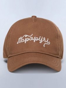 NAPAPIJRY Czapka "Soir" w kolorze jasnobrązowym rozmiar: onesize. Brązowe czapki NAPAPIJRY, bez wzorów, z bawełny. Za 123,25 zł.