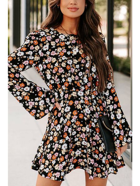 Milan Kiss Sukienka w kolorze pomarańczowo-kremowo-czarnym rozmiar: XL. Czarne sukienki Milan Kiss, xl, bez wzorów, bez kołnierzyka, bez ramiączek, mini. Za 87,40 zł.