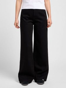 DAMSKIE SPODNIE LEE STELLA A LINE CLEAN BLACK 112338443. Czarne jeansy Lee, bez wzorów, z jeansu. Za 209,99 zł.