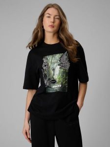 4F T-shirt loose z nadrukiem damski - czarny M. Czarne t-shirty 4f, m, bez wzorów, z bawełny, bez kołnierzyka, bez ramiączek. Za 79,99 zł.