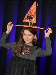Kapelusz Halloween - pomarańczowy. Brązowe kapelusze Sinsay, bez wzorów. Za 12,99 zł.