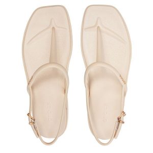 Sandały Crocs. Brązowe sandały Crocs, bez wzorów, bez obcasa, na płaskiej podeszwie, bez zapięcia. Za 129,99 zł.