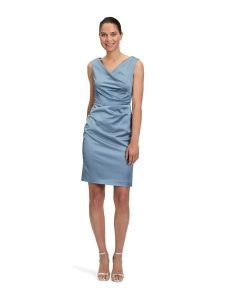 Vera Mont Sukienka w kolorze błękitnym rozmiar: 38. Niebieskie sukienki Vera Mont, na co dzień, bez wzorów, bez kołnierzyka, bez ramiączek, mini, proste. Za 221,67 zł.