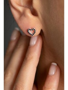 Lodie Silver Srebrne kolczyki-wkrętki z cyrkoniami rozmiar: onesize. Szare kolczyki Lodie Silver, z cyrkonią, srebrne. Za 43,95 zł.