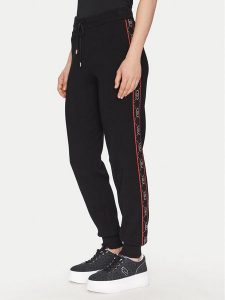 Liu Jo Sport Spodnie dresowe TF4226 MS63L Czarny Regular Fit. Czarne spodnie dresowe Liu Jo Sport, l, bez wzorów, z dresówki. Za 319,99 zł.
