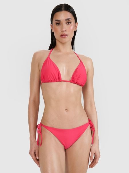 4F Góra od bikini damska - różowa S. Czerwone bikini 4f, bez wzorów, z elastanu. W wyprzedaży za 29,99 zł.