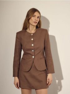 Marynarka z lnem - beżowy. Brązowe marynarki i żakiety Reserved, l, bez wzorów, z tkaniny. Za 179,99 zł.