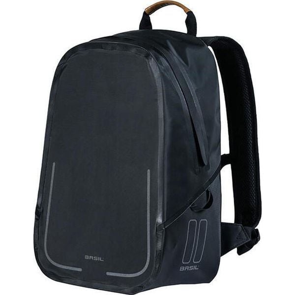 Plecak Rowerowy Urban Dry Backpack 18 Litrów 27 X 16 X 45 Cm - Czarny Mat. Czarne plecaki BASIL. Za 390,49 zł.