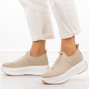 Beżowe sportowe buty damskie Filippo Dp7552/26. Brązowe buty sportowe Filippo, na lato, bez wzorów, z dresówki, bez zapięcia, trekkingowe. Za 199,00 zł.