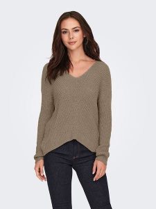 JDY Sweter w kolorze jasnobrązowym rozmiar: XL. Brązowe swetry oversize JDY, xl, bez wzorów, ze splotem, bez ramiączek. Za 92,21 zł.