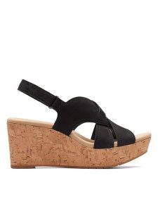 Clarks Skórzane sandały w kolorze czarnym na koturnie rozmiar: 40. Czarne sandały Clarks, bez wzorów, z otwartym noskiem, bez obcasa, na koturnie, bez zapięcia. Za 126,75 zł.