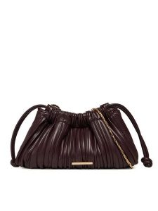 Calvin Klein Torebka Plisse Mini Drawstring Bag LV04F3077G Bordowy. Czerwone listonoszki Calvin Klein, bez wzorów, ze skóry, bez dodatków. Za 369,99 zł.