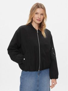 Vero Moda Kurtka bomber Barcelona 10300839 Czarny Regular Fit. Czarne kurtki Vero Moda, xs, bez wzorów, z syntetyku, bez kaptura. Za 279,99 zł.