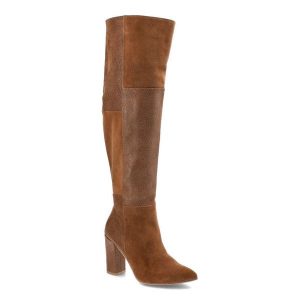 Brązowe Kozaki Damiss Eleganckie Skórzane Buty Na Obcasie. Brązowe kozaki Damiss, z aplikacjami, ze skóry, bez obcasa, na obcasie, bez zapięcia. Za 669,00 zł.